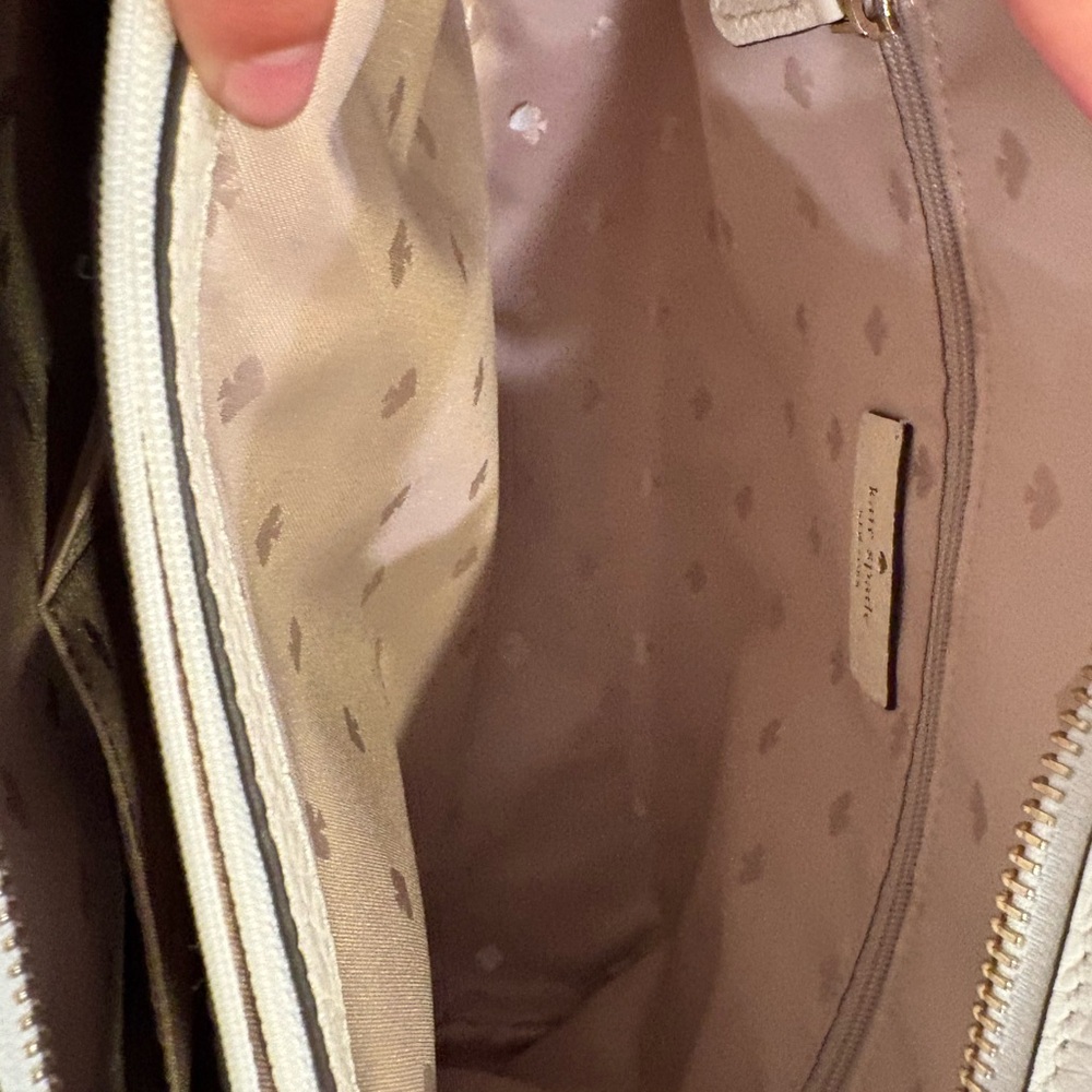 Kate Spade large Leighton satchel ‼️please get rid of it‼️ - Picture 6 of 7